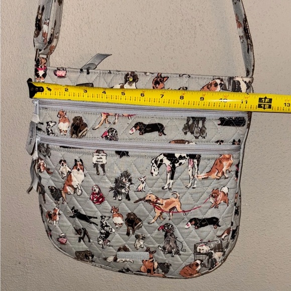 Vera Bradley Dog Print Cross-Body Bag- Excellent Condition - Picture 7 of 8